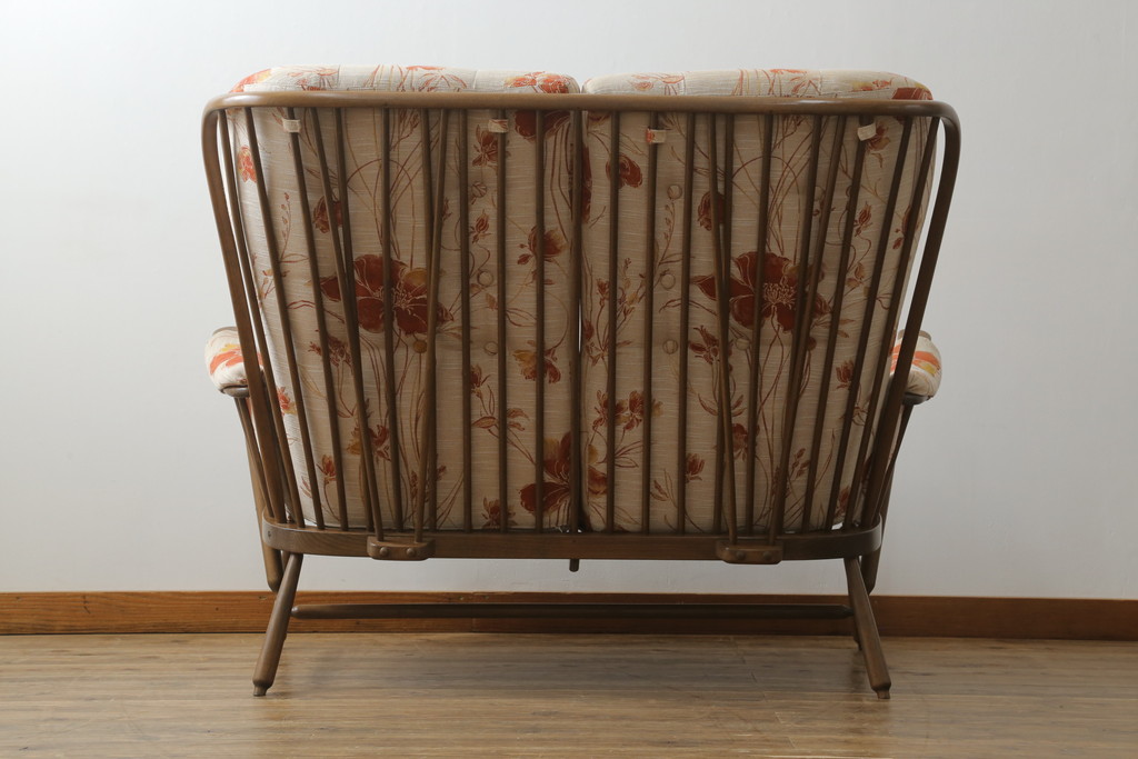 イギリスビンテージ　超美品　ERCOL(アーコール)　エバーグリーン　曲げ木のフレームが目を惹くハイバック2人掛けソファ(アームソファ、ラブソファ、二人掛け、ヴィンテージ、英国、北欧)(R-061602)
