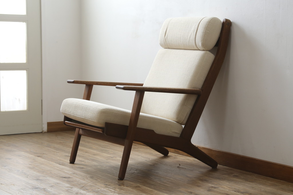 デンマークビンテージ　GETAMA(ゲタマ)　Hans J Wegner(ハンス・J・ウェグナー)　GE290A　オーク材　くつろぎの空間を演出するイージーチェア(椅子、イス、アームチェア、1P、一人掛け、1人掛けソファ、ヴィンテージ、北欧)(R-082844)