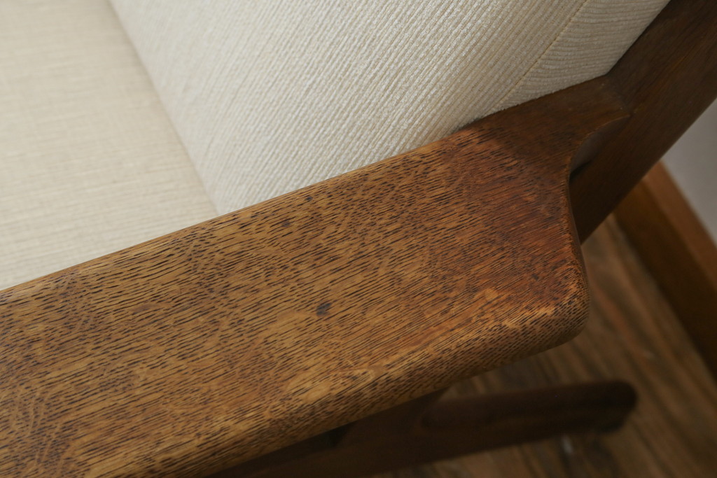 デンマークビンテージ　GETAMA(ゲタマ)　Hans J Wegner(ハンス・J・ウェグナー)　GE290A　オーク材　くつろぎの空間を演出するイージーチェア(椅子、イス、アームチェア、1P、一人掛け、1人掛けソファ、ヴィンテージ、北欧)(R-082844)