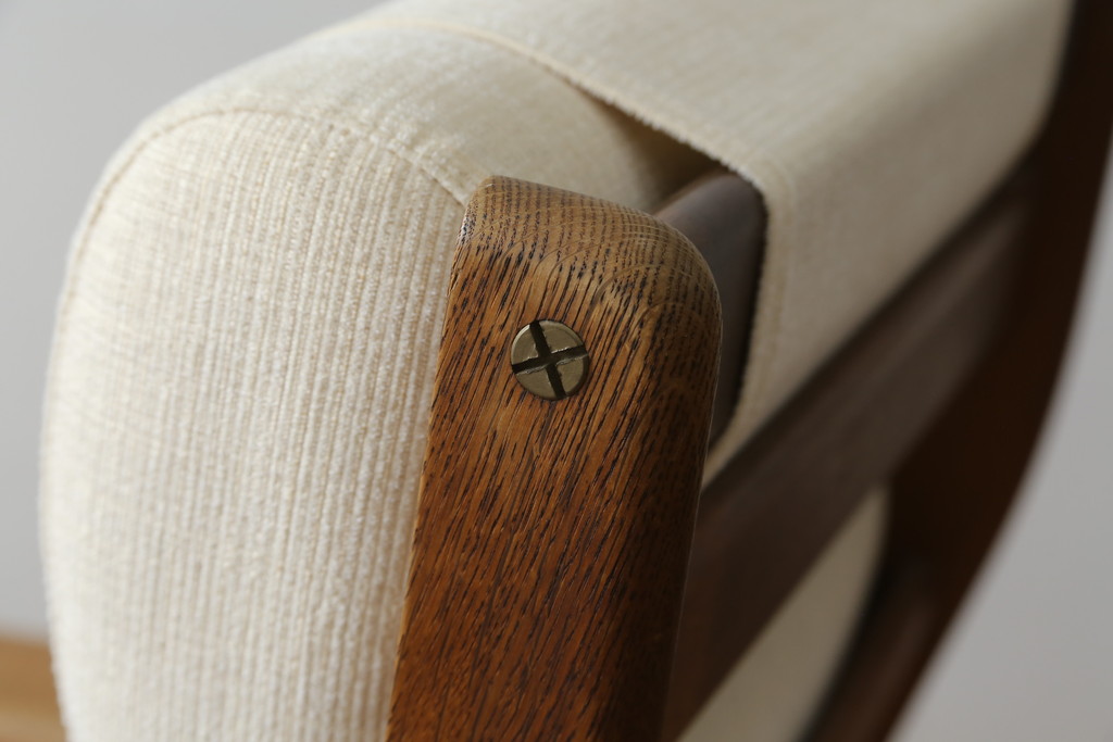 デンマークビンテージ　GETAMA(ゲタマ)　Hans J Wegner(ハンス・J・ウェグナー)　GE290A　オーク材　くつろぎの空間を演出するイージーチェア(椅子、イス、アームチェア、1P、一人掛け、1人掛けソファ、ヴィンテージ、北欧)(R-082844)