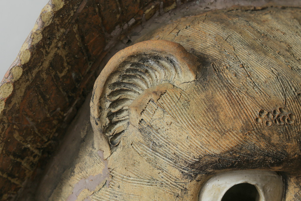 時代物　信楽焼　特大144cm　素朴な質感が味わい深い狸の置物(たぬき、タヌキ、オブジェ)(R-075842)