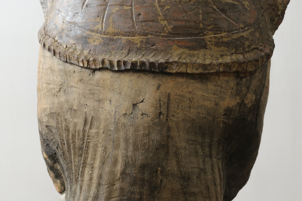 時代物　信楽焼　特大144cm　素朴な質感が味わい深い狸の置物(たぬき、タヌキ、オブジェ)(R-075842)