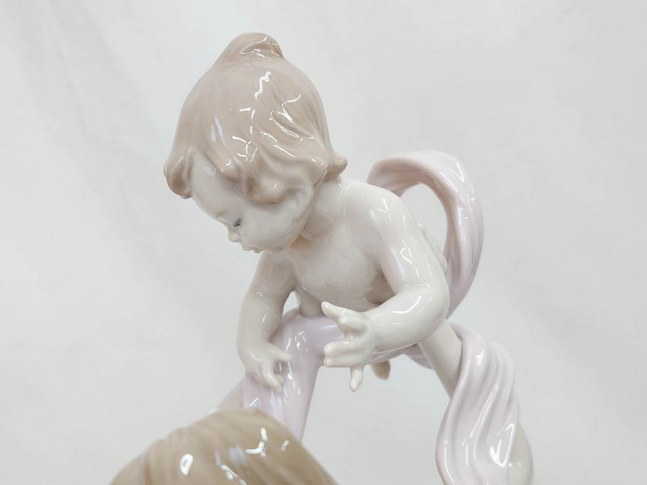 スペイン リヤドロ LLADRO 幸せの瞬間 6858 細部まで職人の