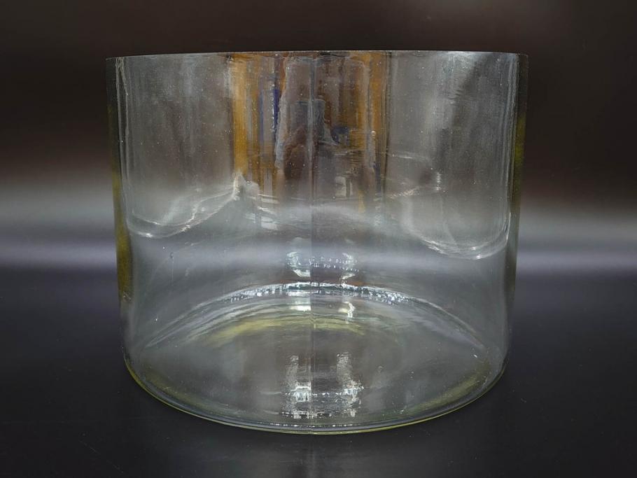 昭和初期　様々な使い方ができるシンプルで取り入れやすいガラスビン(ガラス瓶、硝子、フラワーベース、水槽、金魚鉢)(R-076201)