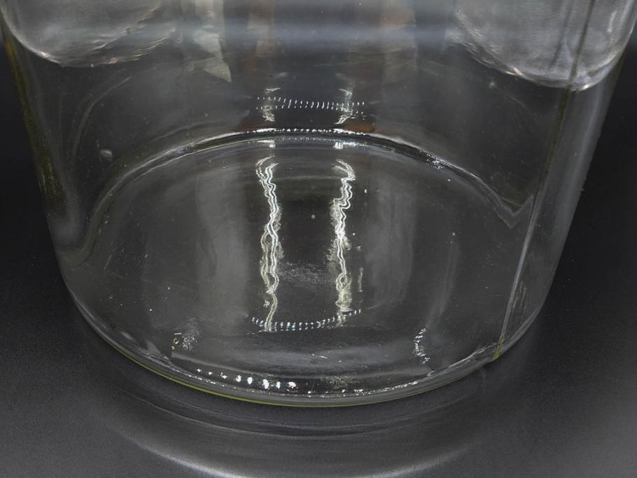 昭和初期　様々な使い方ができるシンプルで取り入れやすいガラスビン(ガラス瓶、硝子、フラワーベース、水槽、金魚鉢)(R-076201)
