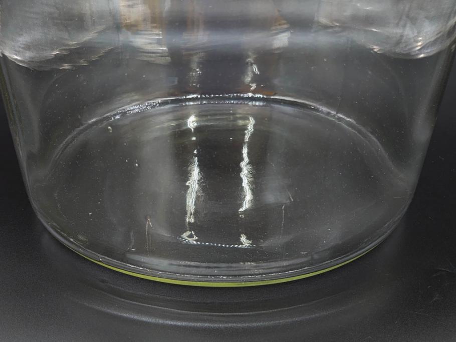 昭和初期　様々な使い方ができるシンプルで取り入れやすいガラスビン(ガラス瓶、硝子、フラワーベース、水槽、金魚鉢)(R-076201)
