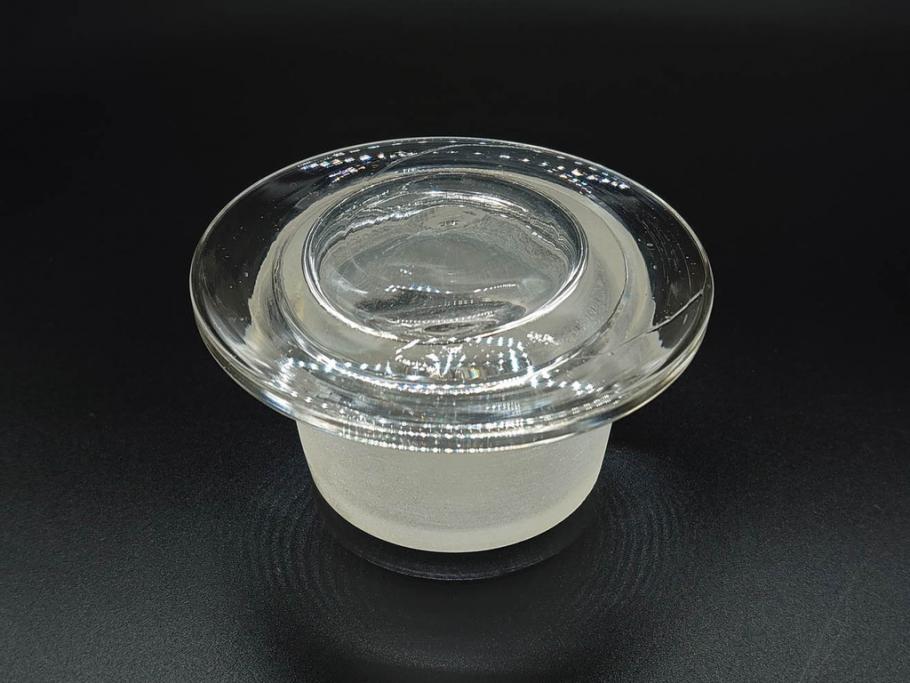 昭和レトロ　昭和初期　色々な使い方が楽しめる蓋付きガラス瓶2個セット(薬瓶、ガラスビン、硝子、メディシンボトル、キャニスター、筒型、フタ付き)(R-076202)