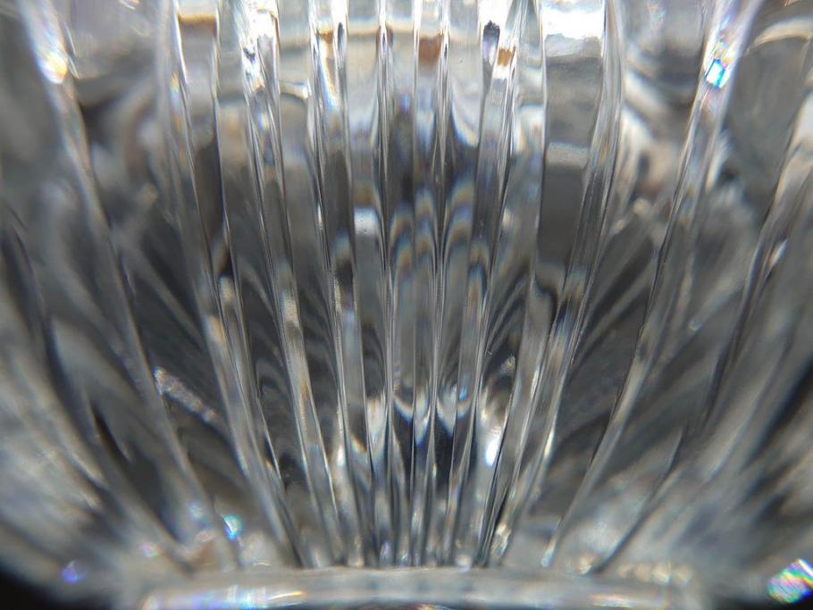 希少　フランス　Baccarat　バカラ　限定150個　57/150　高さ約31cm　気品漂う洗練されたデザインが目を惹く花瓶(フラワーベース、花器、花入、フルレッドクリスタルガラス、ケース付き)(R-076205)