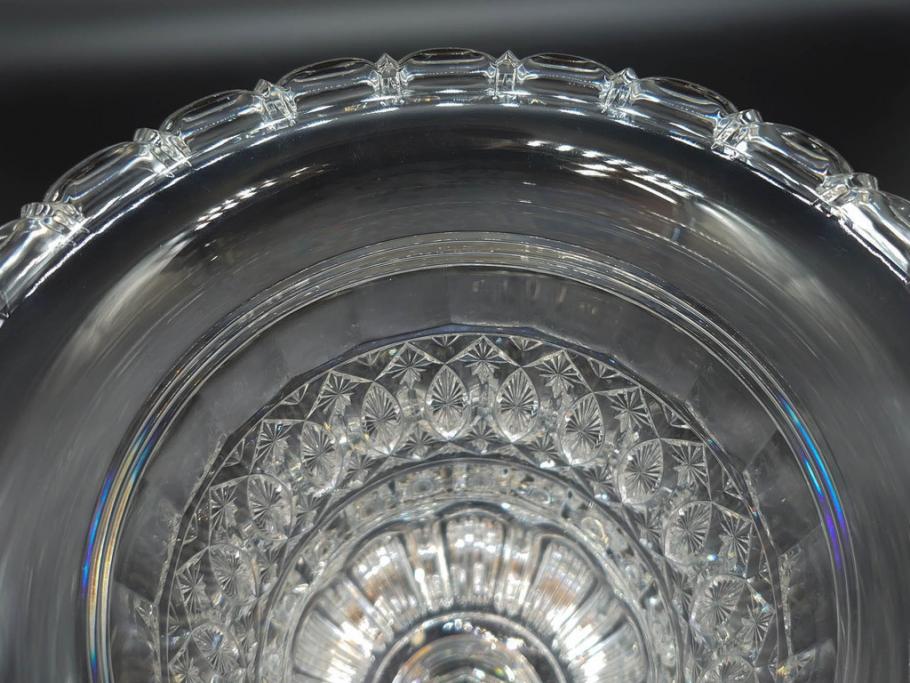 希少　フランス　Baccarat　バカラ　限定150個　57/150　高さ約31cm　気品漂う洗練されたデザインが目を惹く花瓶(フラワーベース、花器、花入、フルレッドクリスタルガラス、ケース付き)(R-076205)