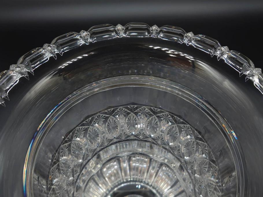 希少　フランス　Baccarat　バカラ　限定150個　100/150　高さ約31cm　気品漂う洗練されたデザインが目を惹く花瓶(フラワーベース、花器、花入、フルレッドクリスタルガラス、ケース付き)(R-076206)