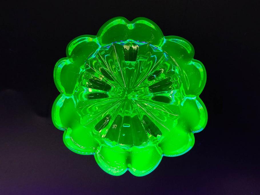 ウランガラス　ハート　花型　繊細で可愛らしいインク壺2点セット(インク壷、インク入れ、インキ、小物入れ、硝子)(R-082857)