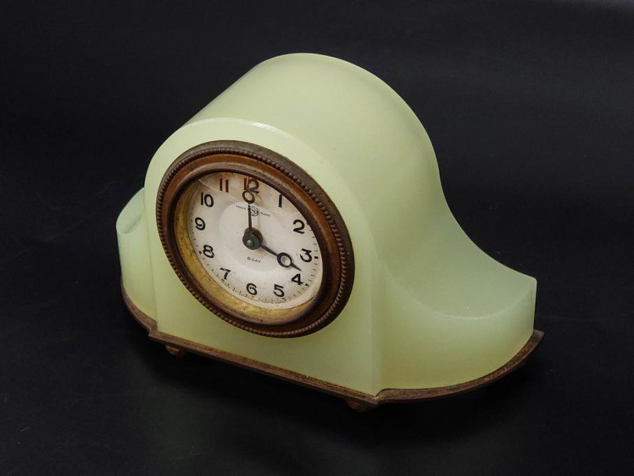 ジャンク品　戦前　当時物　ウランガラス　精工舎(SEIKOSHA・セイコー)　ゼンマイ式　8DAY(8日巻)　ノスタルジックな佇まいの置時計(硝子、枕時計)(R-082859)
