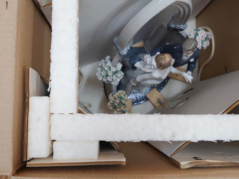 限定　未使用　未開封　スペイン　リヤドロ　LLADRO　愛の誓い　UNA PROMESA DE AMOR A VOW OF LOVE　1869　フィギュリン(結婚、ウェディングドレス、タキシード、陶器人形、置物、オブジェ、箱付き)(R-076213)