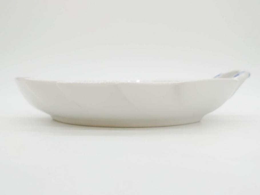 デンマーク　ROYAL COPENHAGEN(ロイヤルコペンハーゲン)　FAJANCE　トランクェーバー　ブルーフラワープレイン　リーフディッシュプレート　ボウル　丁寧に絵付けされた花たちが上品な雰囲気を醸し出す洋食器3点セット(スクエア型、サラダ、深皿、ファイアンス焼き)(R-076216)