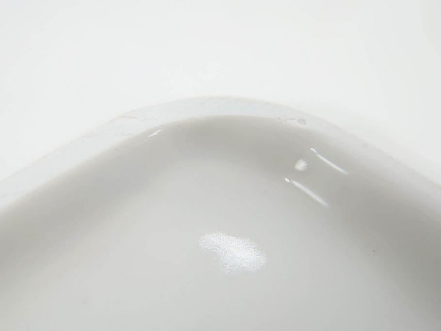 デンマーク　ROYAL COPENHAGEN(ロイヤルコペンハーゲン)　FAJANCE　トランクェーバー　ブルーフラワープレイン　リーフディッシュプレート　ボウル　丁寧に絵付けされた花たちが上品な雰囲気を醸し出す洋食器3点セット(スクエア型、サラダ、深皿、ファイアンス焼き)(R-076216)