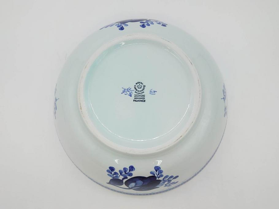 デンマーク　ROYAL COPENHAGEN(ロイヤルコペンハーゲン)　FAJANCE　トランクェーバー　ブルーフラワープレイン　リーフディッシュプレート　ボウル　丁寧に絵付けされた花たちが上品な雰囲気を醸し出す洋食器3点セット(スクエア型、サラダ、深皿、ファイアンス焼き)(R-076216)