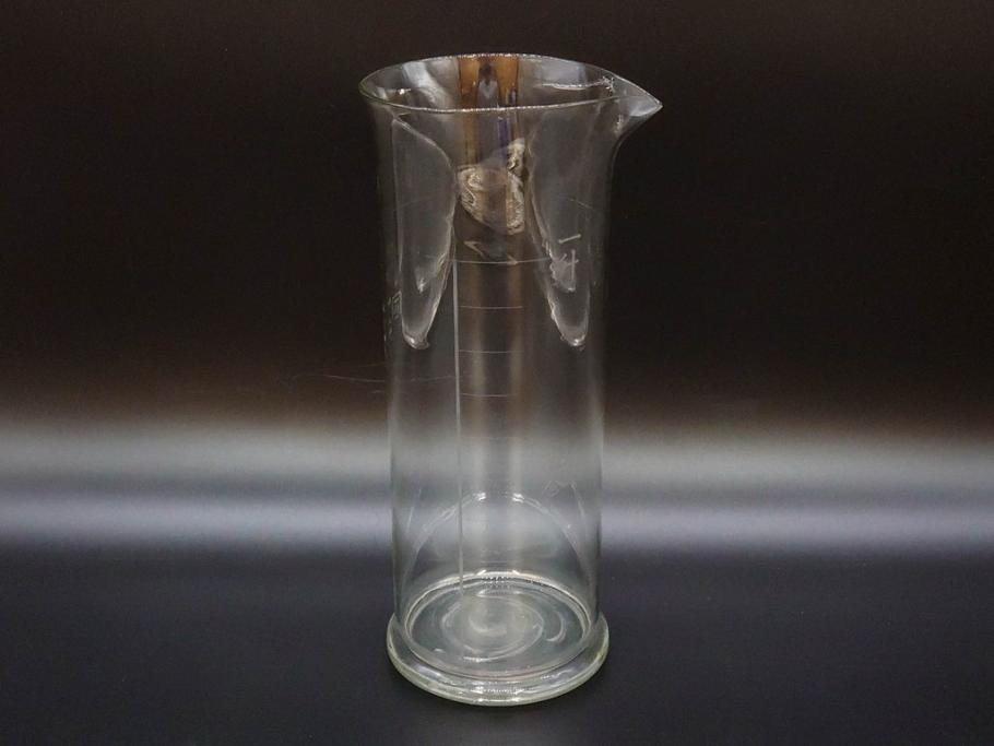 戦前　一升　ガラス　レトロな雰囲気が魅力のメスシリンダー(ビーカー、ガラスビン、硝子瓶、実験器具、枡、液量計)(R-076301)