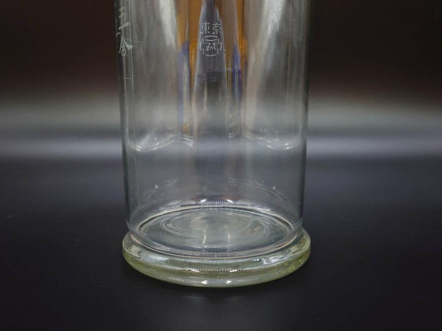 戦前　一升　ガラス　レトロな雰囲気が魅力のメスシリンダー(ビーカー、ガラスビン、硝子瓶、実験器具、枡、液量計)(R-076301)