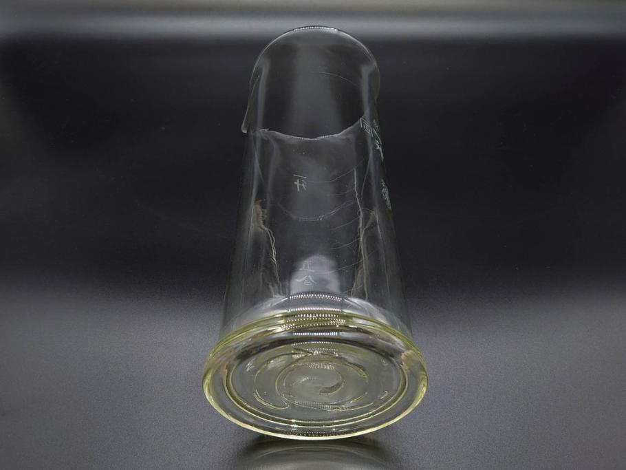 戦前　一升　ガラス　レトロな雰囲気が魅力のメスシリンダー(ビーカー、ガラスビン、硝子瓶、実験器具、枡、液量計)(R-076301)