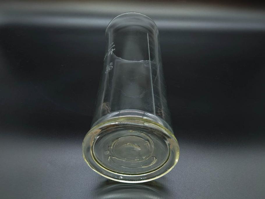 戦前　一升　ガラス　レトロな雰囲気が魅力のメスシリンダー(ビーカー、ガラスビン、硝子瓶、実験器具、枡、液量計)(R-076301)