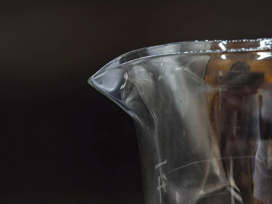 戦前　一升　ガラス　レトロな雰囲気が魅力のメスシリンダー(ビーカー、ガラスビン、硝子瓶、実験器具、枡、液量計)(R-076301)