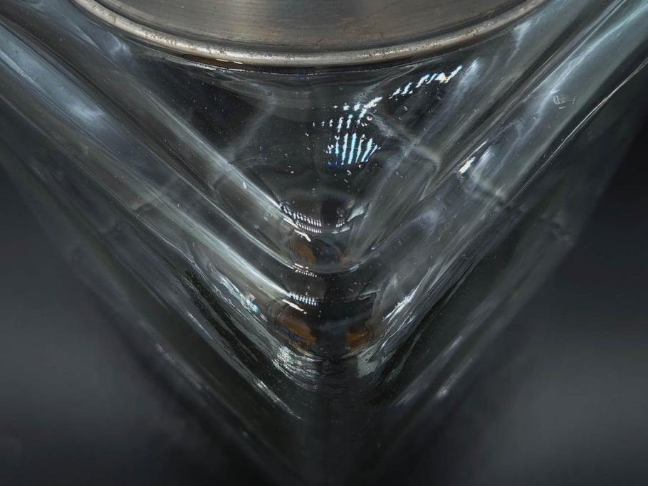 アンティーク雑貨　当時物　デッドストック　アルミ蓋　大・小　お洒落なディスプレイが叶うレトロなガラス瓶2個セット(角型、角瓶、キャニスター、ガラスビン、菓子瓶、硝子、フタ付き)(R-076304)