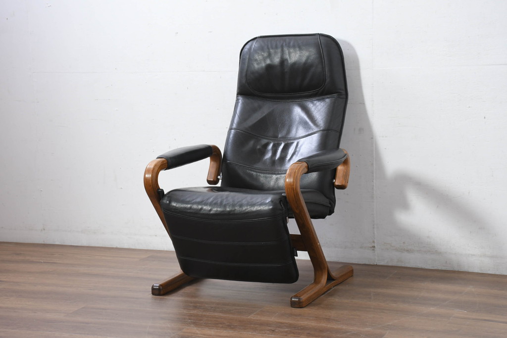 デンマークビンテージ　Nielaus Mobler(ニエラウスモブラー)　ap Dream seat(ドリームシート)　本革(レザー)　スタイリッシュなデザインのリクライニングイージーチェア(リクライニングチェア、アームチェア、1P、一人掛け、1人掛け、イス、椅子、北欧、ヴィンテージ、ニーラウス、ニールス)(R-082445)