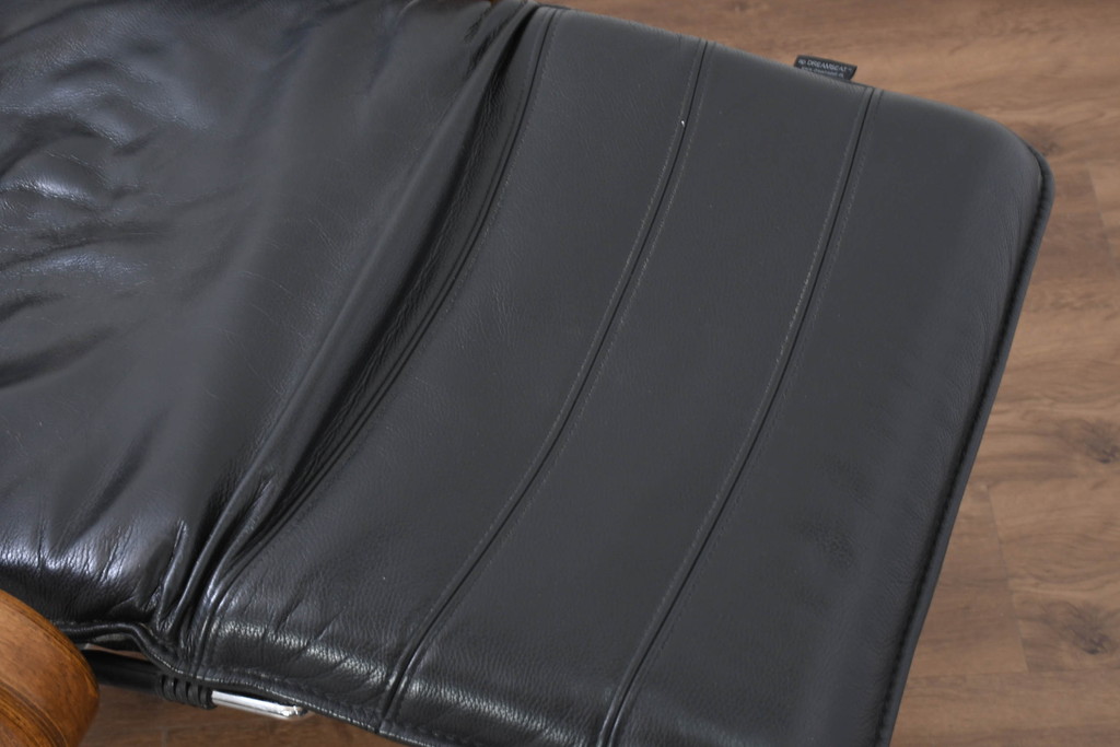 デンマークビンテージ　Nielaus Mobler(ニエラウスモブラー)　ap Dream seat(ドリームシート)　本革(レザー)　スタイリッシュなデザインのリクライニングイージーチェア(リクライニングチェア、アームチェア、1P、一人掛け、1人掛け、イス、椅子、北欧、ヴィンテージ、ニーラウス、ニールス)(R-082445)
