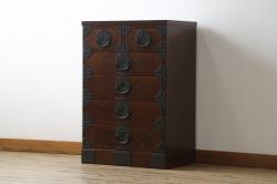 中古　美品　岩谷堂箪笥　黒々としたあられ金具と美しい木目が魅力的な立長衣装箪笥(和たんす、衣装タンス、収納箪笥、整理箪笥、引き出し、サイドチェスト)(R-079945)