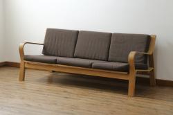 デンマークビンテージ　希少!!　Hans J Wegner(ハンス・J・ウェグナー)　GETAMA (ゲタマ)　1967年デザイン　オーク材　GE671　生産終了で入手困難な3人掛けソファ(3P、三人掛け、3シーター、トリプルソファ、北欧、ヴィンテージ)(R-075933)