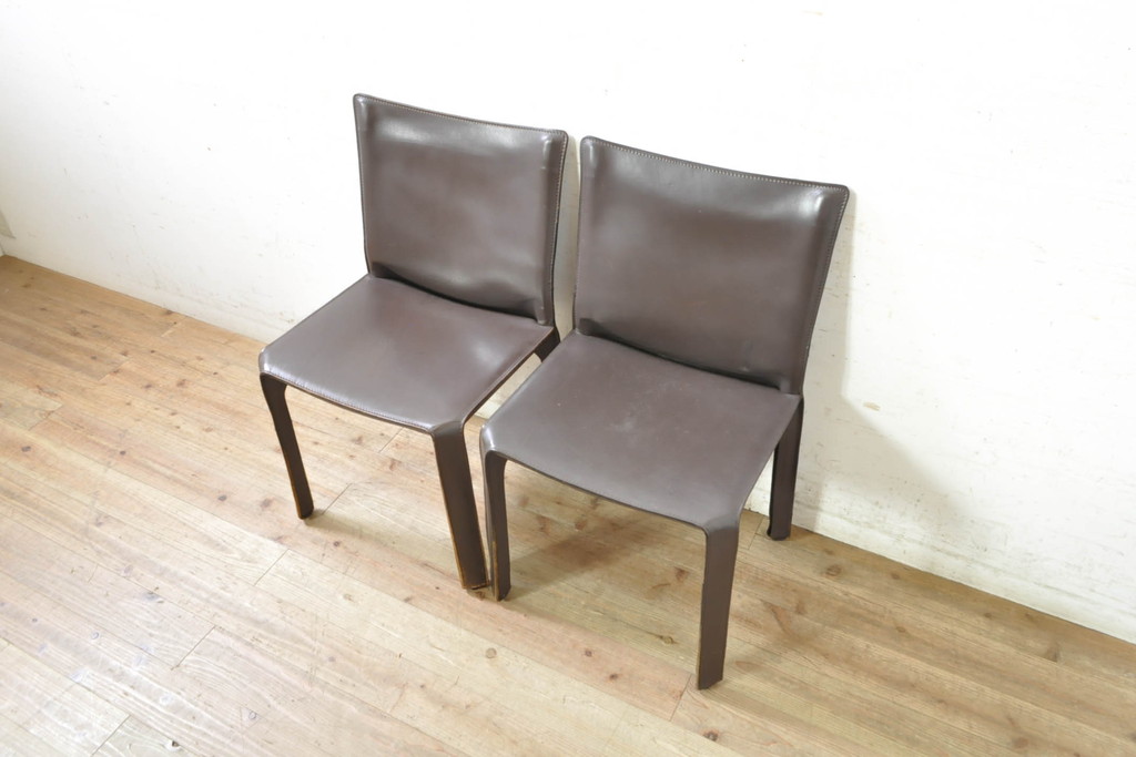 中古　Cassina(カッシーナ)　412　CAB(キャブ)　MARIO BELLINI(マリオベリーニ)　シンプルモダンな空間づくりに活躍するアームレスチェア2脚セット(ダイニングチェア、椅子、イス)(定価2脚で約52万8千円)(R-073997)
