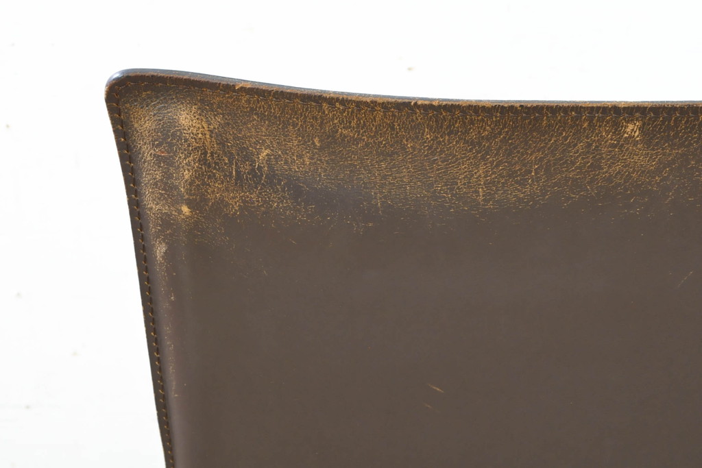 中古　Cassina(カッシーナ)　412　CAB(キャブ)　MARIO BELLINI(マリオベリーニ)　シンプルモダンな空間づくりに活躍するアームレスチェア2脚セット(ダイニングチェア、椅子、イス)(定価2脚で約52万8千円)(R-073997)