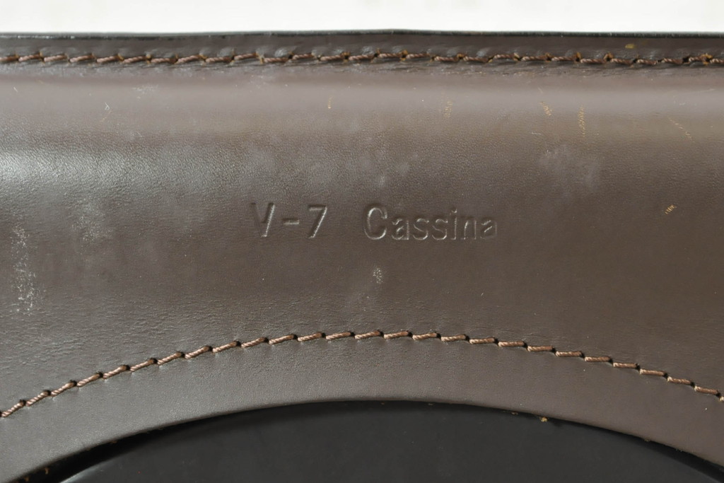 中古　Cassina(カッシーナ)　412　CAB(キャブ)　MARIO BELLINI(マリオベリーニ)　シンプルモダンな空間づくりに活躍するアームレスチェア2脚セット(ダイニングチェア、椅子、イス)(定価2脚で約52万8千円)(R-073998)
