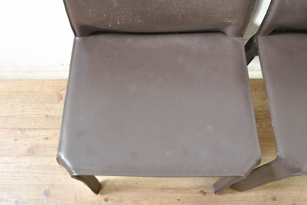 中古　Cassina(カッシーナ)　412　CAB(キャブ)　MARIO BELLINI(マリオベリーニ)　シンプルモダンな空間づくりに活躍するアームレスチェア2脚セット(ダイニングチェア、椅子、イス)(定価2脚で約52万8千円)(R-074000)