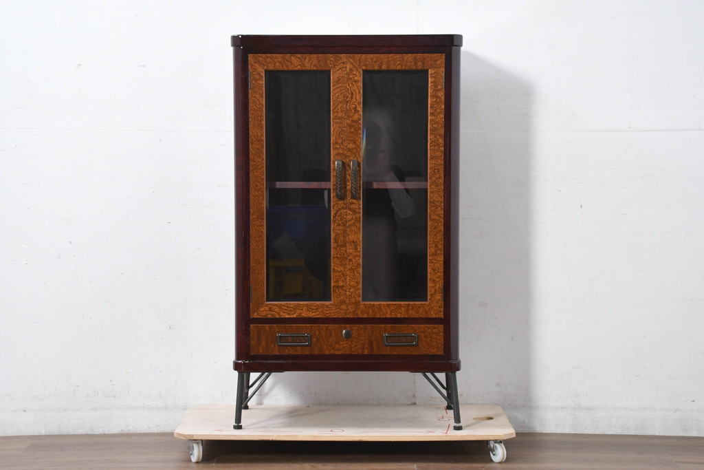中古　新古品　未使用　展示品　二本松工藝館　田中家具　欅(ケヤキ)材　玉杢　和モダンな空間づくりにおすすめのサイドキャビネット(サイドボード、収納棚、戸棚)(定価約57万円)(R-081887)