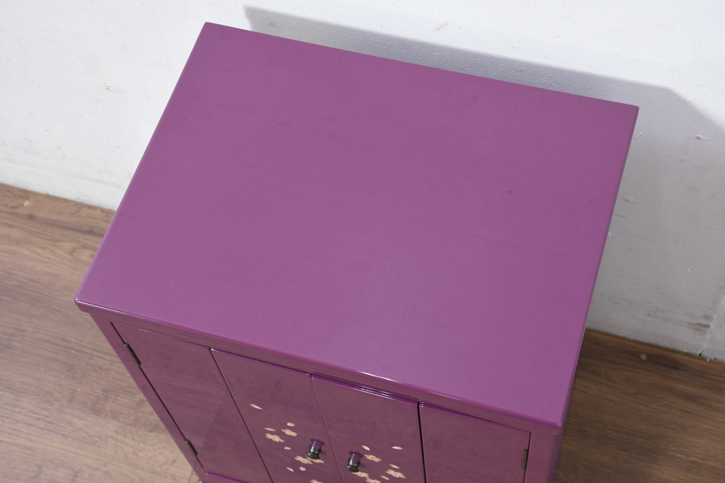 中古　二本松民芸家具　田中家具　気品ある桜のデザインが美しい紫色に映えるモダンデザインの仏壇(小型仏壇)(定価約36万円)(R-081137)