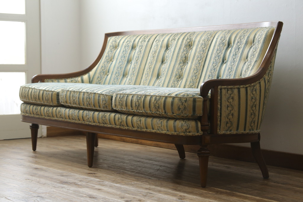 中古　DREXEL HERITAGE(ドレクセルヘリテイジ)　Upholstery(アップホルスタリー)　ワンランク上の上質なお部屋作りにぴったりの3人掛けソファ(アームソファ、3P)(R-055934)