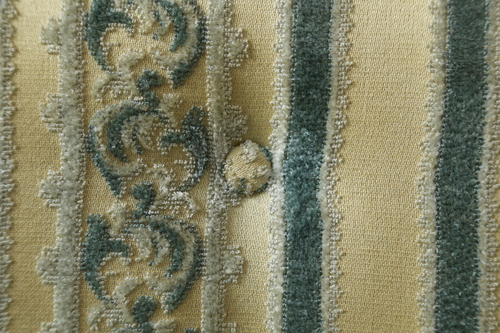 中古　DREXEL HERITAGE(ドレクセルヘリテイジ)　Upholstery(アップホルスタリー)　ワンランク上の上質なお部屋作りにぴったりの3人掛けソファ(アームソファ、3P)(R-055934)