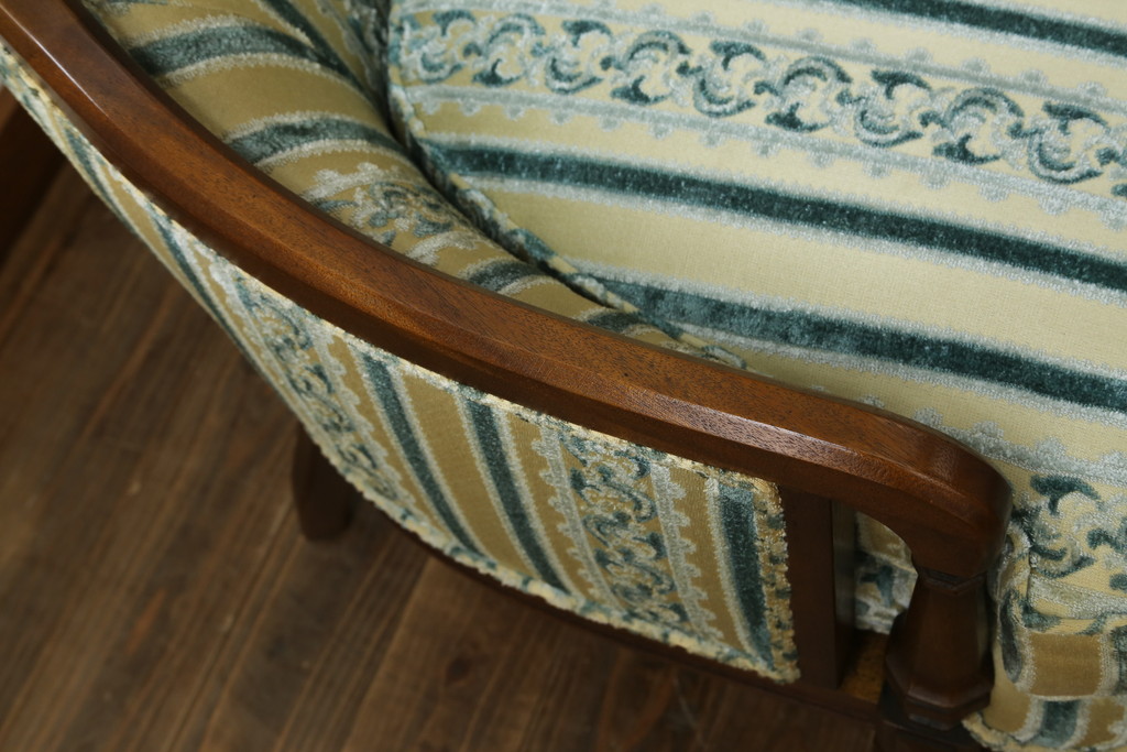 中古　DREXEL HERITAGE(ドレクセルヘリテイジ)　Upholstery(アップホルスタリー)　ワンランク上の上質なお部屋作りにぴったりの3人掛けソファ(アームソファ、3P)(R-055934)