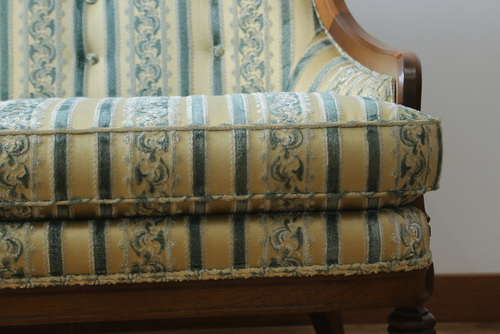 中古　DREXEL HERITAGE(ドレクセルヘリテイジ)　Upholstery(アップホルスタリー)　ワンランク上の上質なお部屋作りにぴったりの3人掛けソファ(アームソファ、3P)(R-055934)