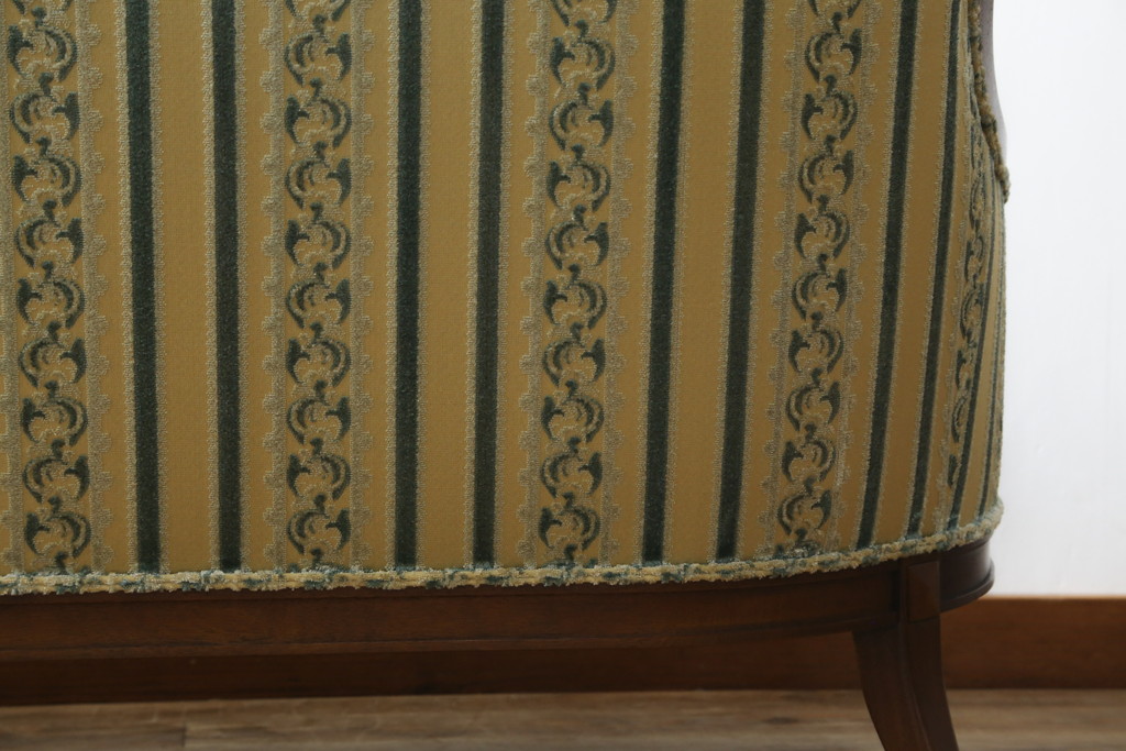 中古　DREXEL HERITAGE(ドレクセルヘリテイジ)　Upholstery(アップホルスタリー)　ワンランク上の上質なお部屋作りにぴったりの3人掛けソファ(アームソファ、3P)(R-055934)