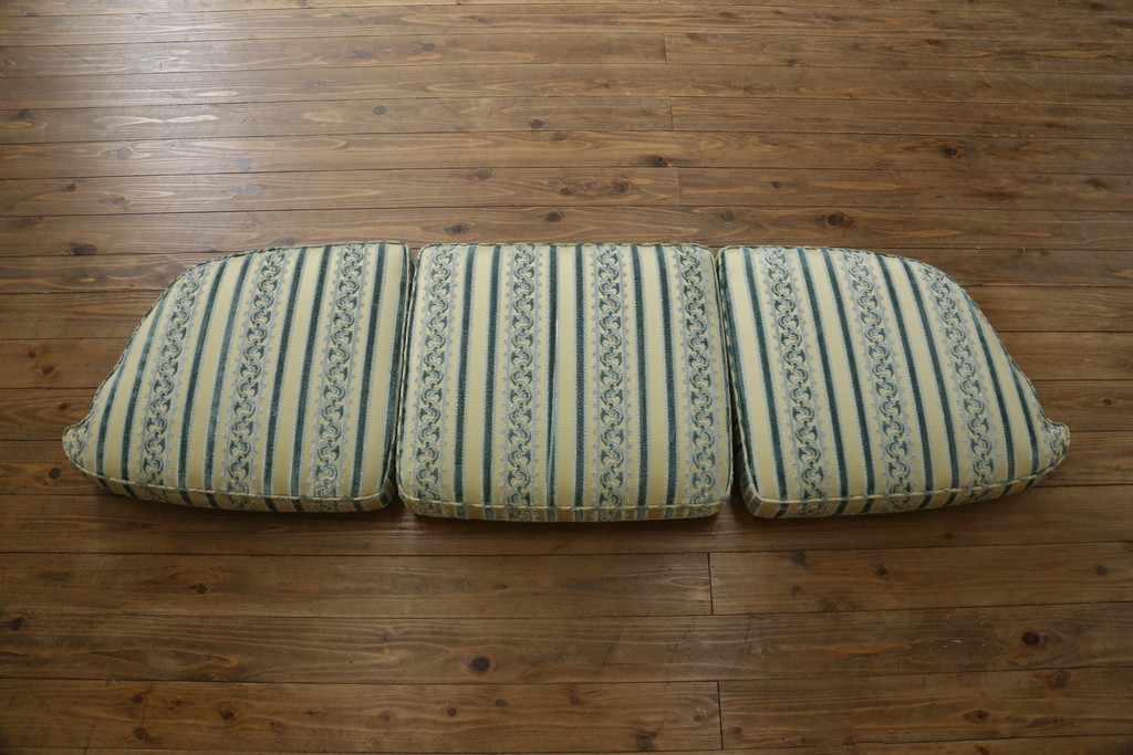中古　DREXEL HERITAGE(ドレクセルヘリテイジ)　Upholstery(アップホルスタリー)　ワンランク上の上質なお部屋作りにぴったりの3人掛けソファ(アームソファ、3P)(R-055934)