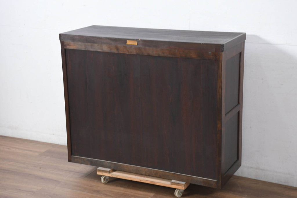 中古　美品　松本民芸家具　G-Ⅱ型特注モデル　脚(台輪)付きリメイク　シックな空間づくりが叶う面取りサイドキャビネット(カップボード、収納棚、戸棚、キャビネット、本箱)(R-082354)