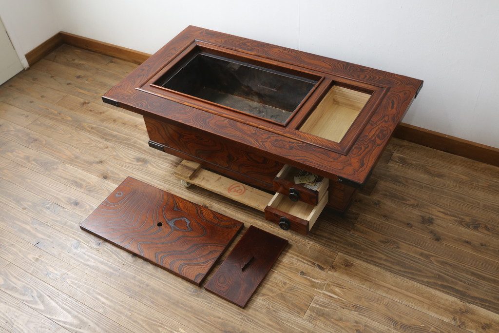 中古　美品!!　岩谷堂箪笥　菊幸　欅(ケヤキ)材　漆塗り　美しく迫力のある杢目が魅力的な長火鉢(木製火鉢、囲炉裏テーブル、ローテーブル、センターテーブル、リビングテーブル、座卓)(R-082845)