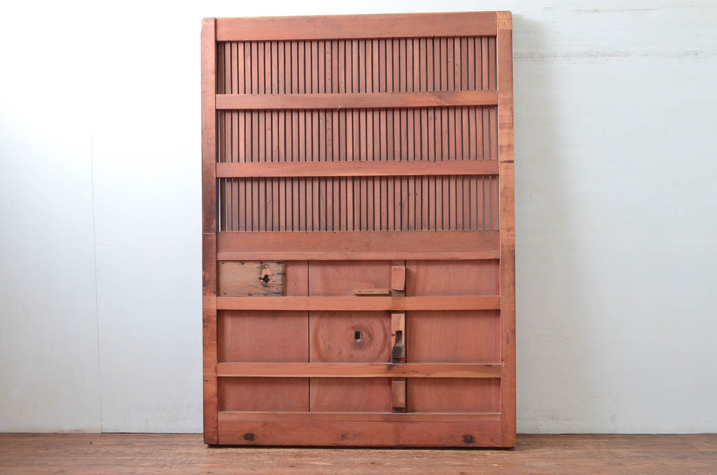 アンティーク建具　上手物!!　総欅(ケヤキ)材　凝った作りの北陸産格子蔵戸1枚(引き戸、格子戸、玄関戸)(R-082586)