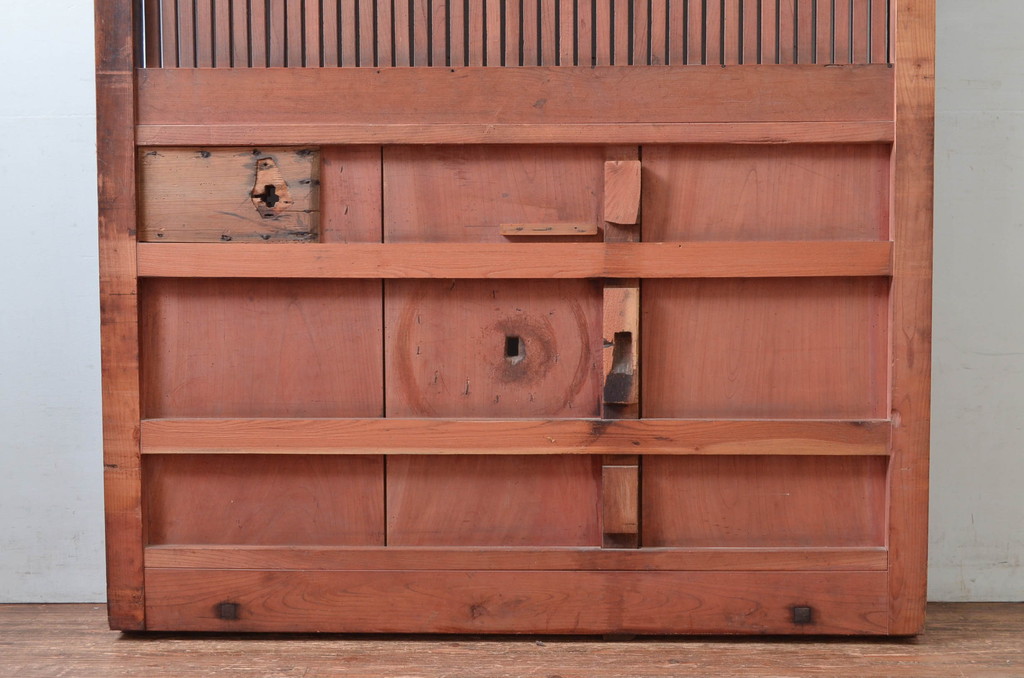 アンティーク建具　上手物!!　総欅(ケヤキ)材　凝った作りの北陸産格子蔵戸1枚(引き戸、格子戸、玄関戸)(R-082586)
