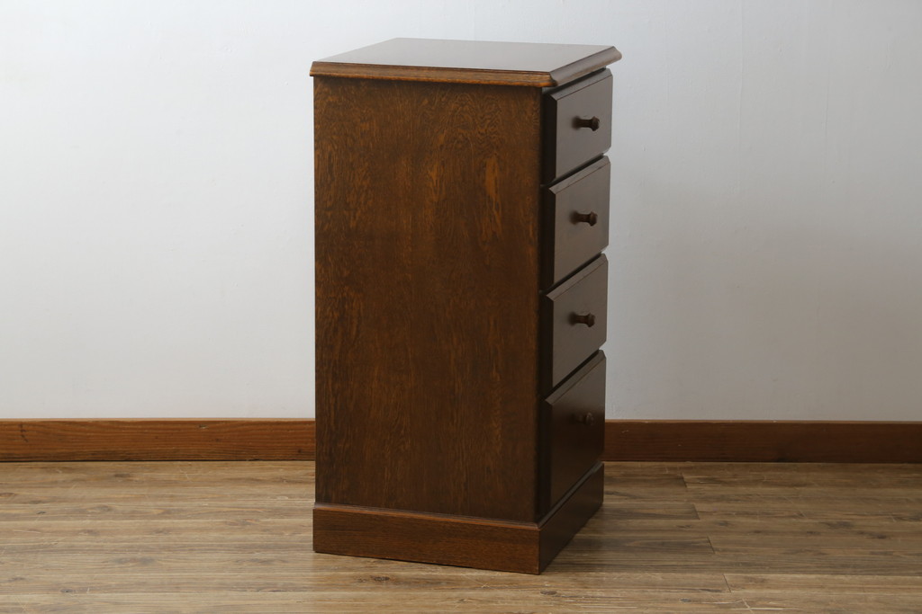 中古　カントリーハウス　秋山木工　木のぬくもりを感じられるシンプルなデザインのチェスト(サイドチェスト、引き出し)(R-078169)