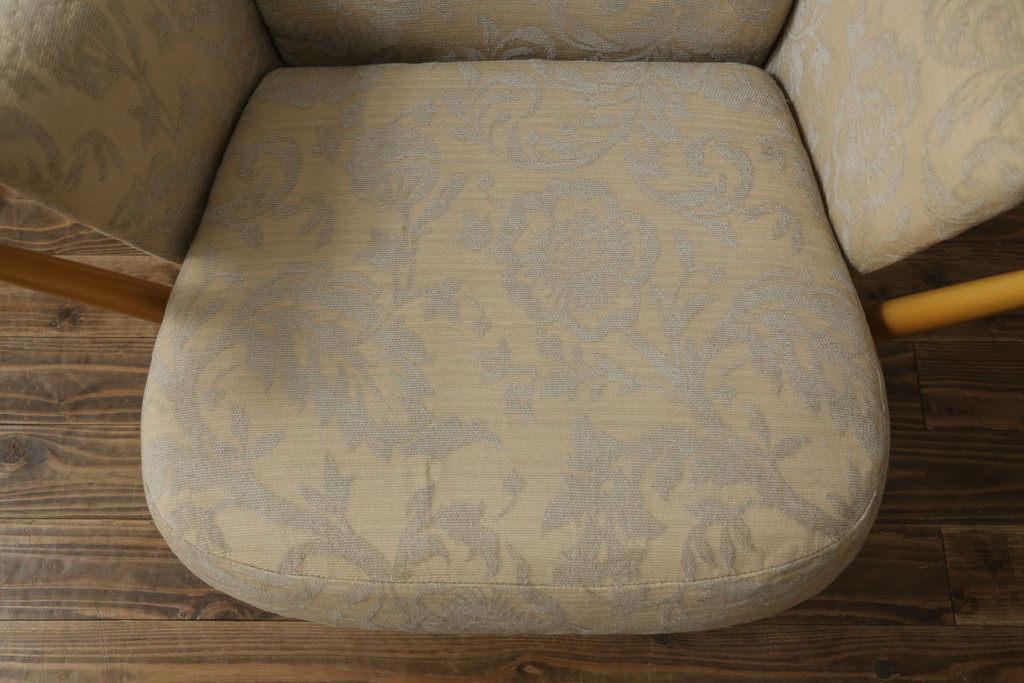 中古　美品　イギリス家具　ERCOL(アーコール)　エバーグリーン　気品のある佇まいが魅力の1人掛けイージーチェア(アームチェア、ラウンジチェア、ソファ、1人掛け、椅子、イス、英国、北欧)(定価約29万円)(R-066170)
