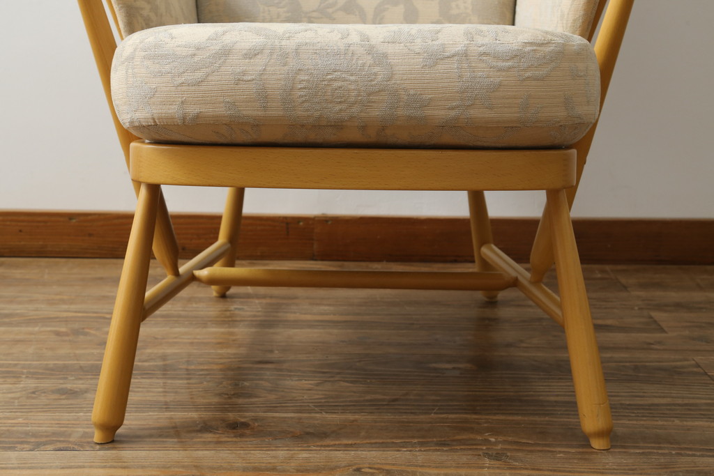 中古　美品　イギリス家具　ERCOL(アーコール)　エバーグリーン　気品のある佇まいが魅力の1人掛けイージーチェア(アームチェア、ラウンジチェア、ソファ、1人掛け、椅子、イス、英国、北欧)(定価約29万円)(R-066170)