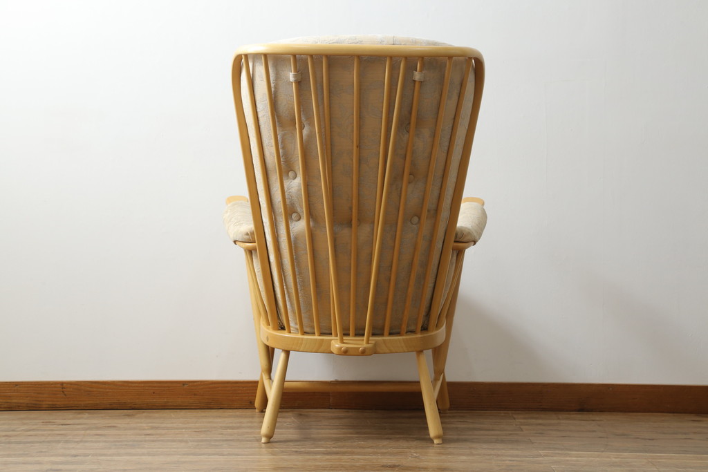 中古　美品　イギリス家具　ERCOL(アーコール)　エバーグリーン　気品のある佇まいが魅力の1人掛けイージーチェア(アームチェア、ラウンジチェア、ソファ、1人掛け、椅子、イス、英国、北欧)(定価約29万円)(R-066170)